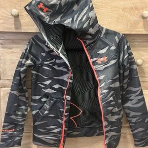 Under Armour Infrared CoolGear kids large zip-up jacket